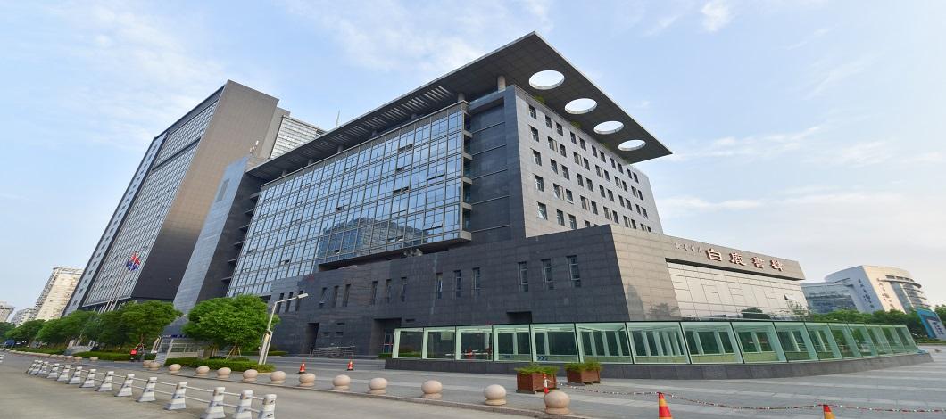 公司承建的浙江温州电信大楼工程荣获两项（土建、装置）中国建设工程鲁班奖